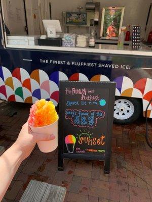 Sunset flavor shaved ice