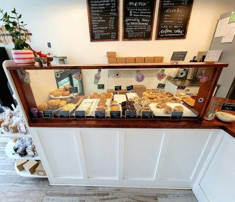 Scones, brownies, bars, whoopie pie, croissants, cinnamon roll, and crumbles.