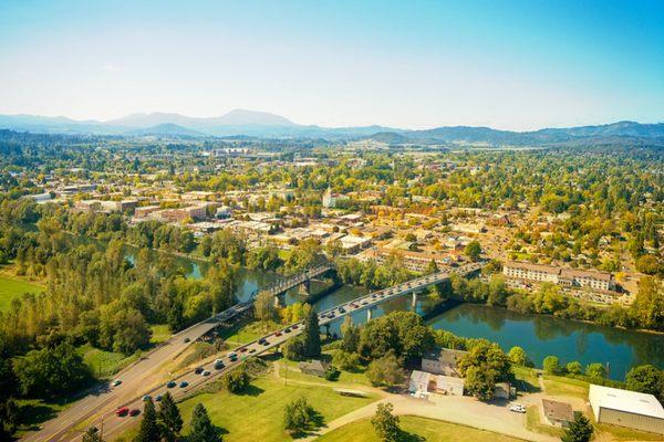 Harrison and Van Buren bridges over Willamette