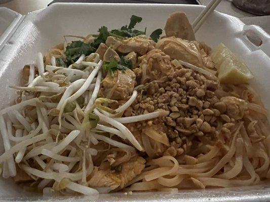 39. Pad Thai - Noodles