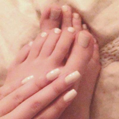 Matching acrylics and pedi