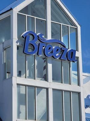 Exterior Breeza Store Photo 3