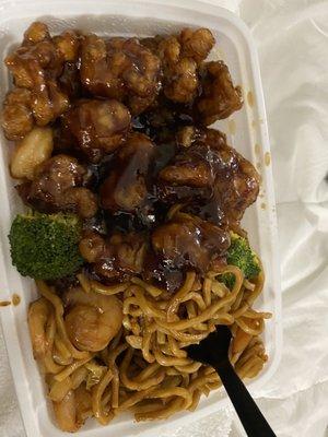 C22. General Tso's Chicken Combination Plate w/Shrimp Lo Mein