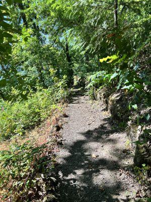 Elk Rock Garden - higher paths, a bit overgrown