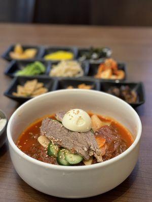 Bibim naengmyeon (spicy cold noodles)