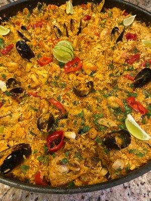 Paella De Mariscos