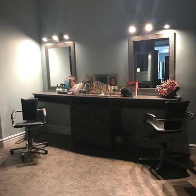 Makeup Bar