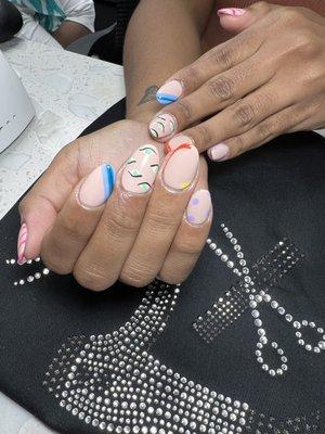 Acrylic nails with abstract nail design