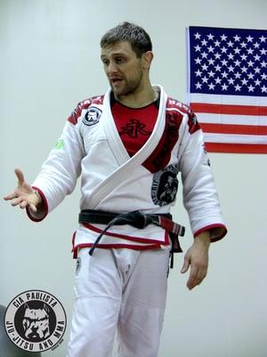 Professor Andre Glodzinski teaching