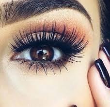 Lashes!