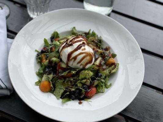 BABY HEIRLOOM TOMATO + BURRATA