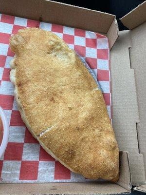 One more picture of the amazing calzone