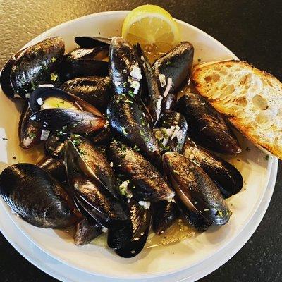 Mussels appetizer