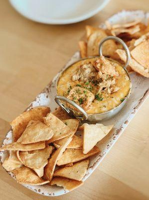 | CRAB + SHRIMP SPINACH DIP |