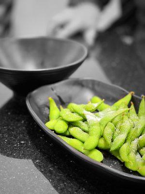 Edamame @whaevaeats