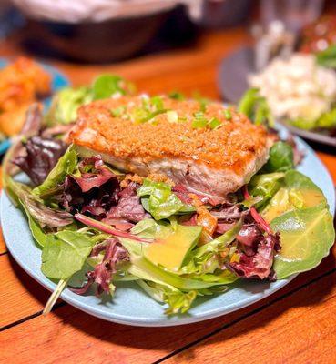 Ahi "bowl" with Spicy Garlic sauce