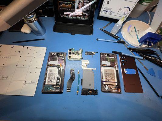 Repair a Galaxy S22