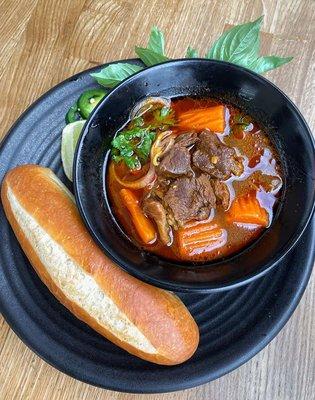 Vietnamese Beef stew with bread ( Bo kho banh mi)