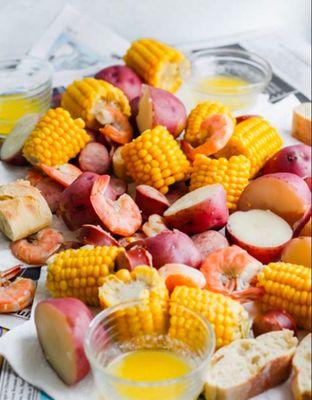 This is the famous slap yo mama it's so good Low Country Boil. Y'all..... I can't even.