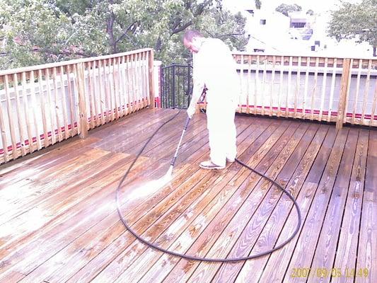 Deck Cleaning and Preservation