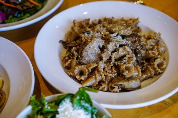 Mushroom & White Truffle Oil Campanelle - IG: @nelson_eats