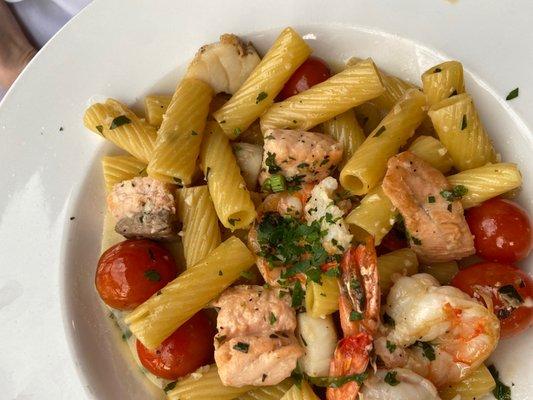 Rigotoni Rigatoni Pescatora