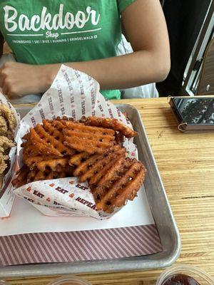 $6 sweet potato fries 3/5