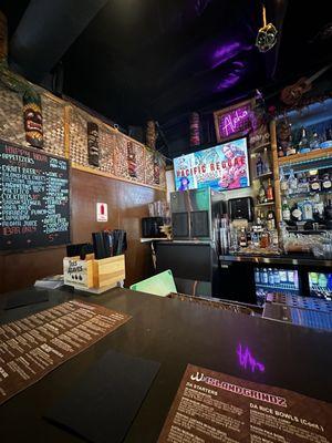 (L) side of the bar and the decorations