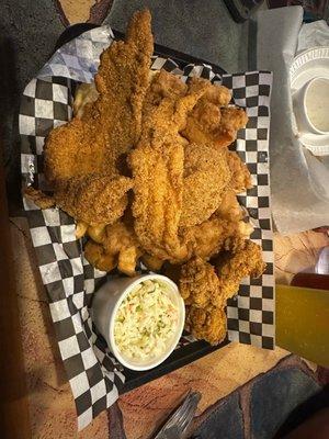 Large Bayou Seafood basket