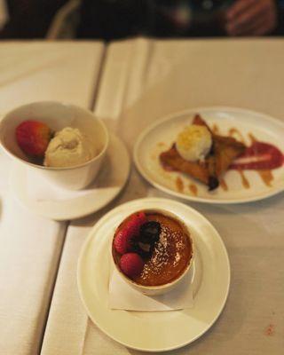 Various desserts.