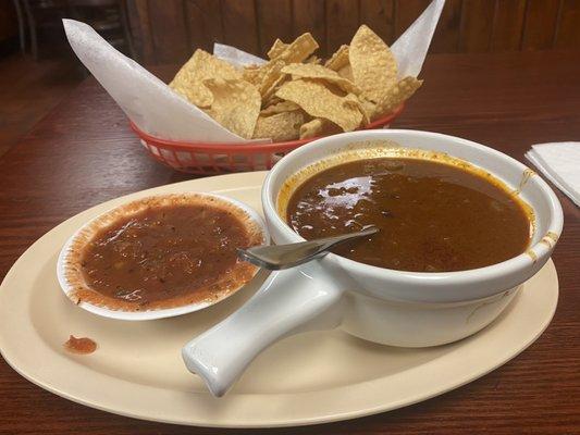 Chili bean soup, chips, and salsa!