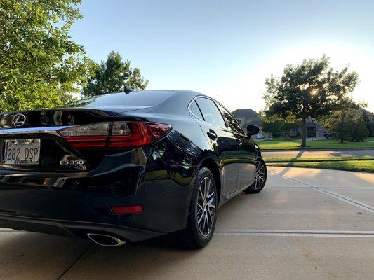 Lexus ES350 after a 2-Stage paint correction and ceramic coating