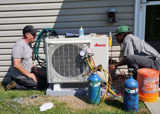 Heat Pump Installation Collier.  We are constantly training, and installing state of the art equipment to ensure comfort and energy savings