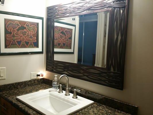 Bathroom - Kona Pacific A206