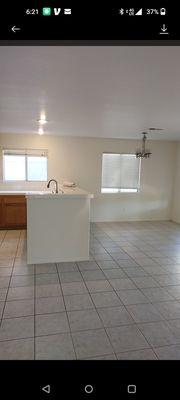 Kitchen/Dining Area