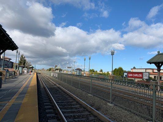 Caltrain- San Carlos