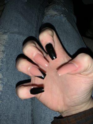 nails