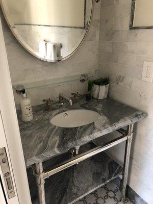 Streamlined under mount vanity install