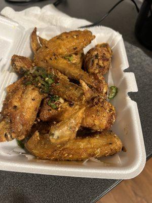 Salt and pepper chicken wings