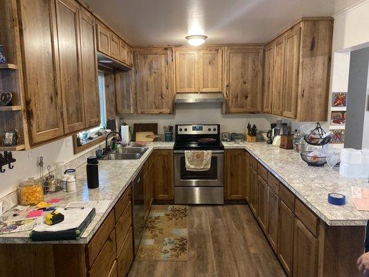 Full kitchen stained rustic hickory