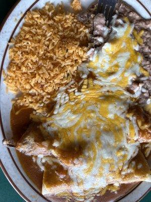 Chili Relleno and Beef Enchilada