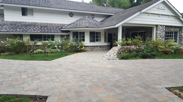 Driveway pavers By Genesis Stoneworks in Hidden Hills, Ca