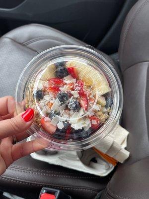 The açaí bowl is delicious! Great snack!