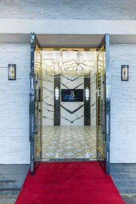 Red carpet entrance at Bordeaux Venue