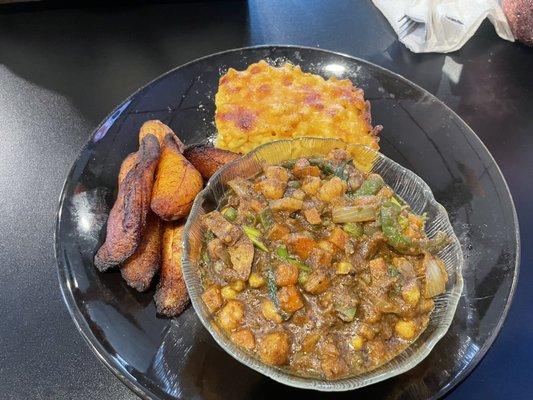 Veggie curry, sweet Plantains Mac And Cheese