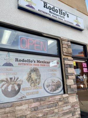 Rodolfo's Exterior