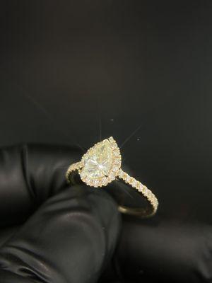 Pear Engagement Ring