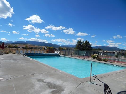 A picture of the outdoor heated pool at the Meadow Ridge complex