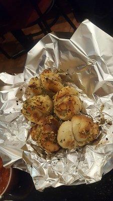 Garlic knots