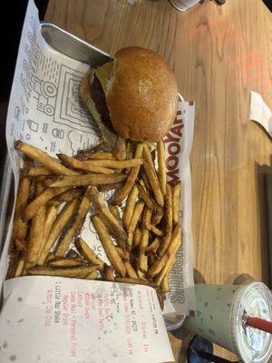 MOOYAH Cheeseburger